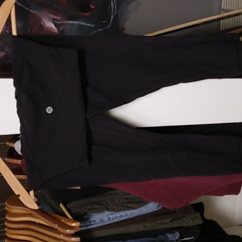 Lululemon Black Capri Leggings